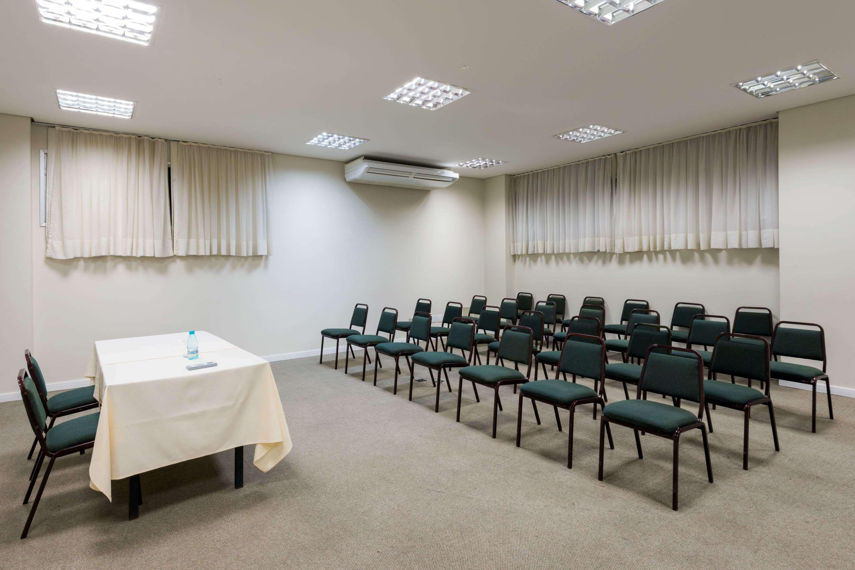 Wyndham Golden Foz Suites Foz do Iguacu Exterior photo
