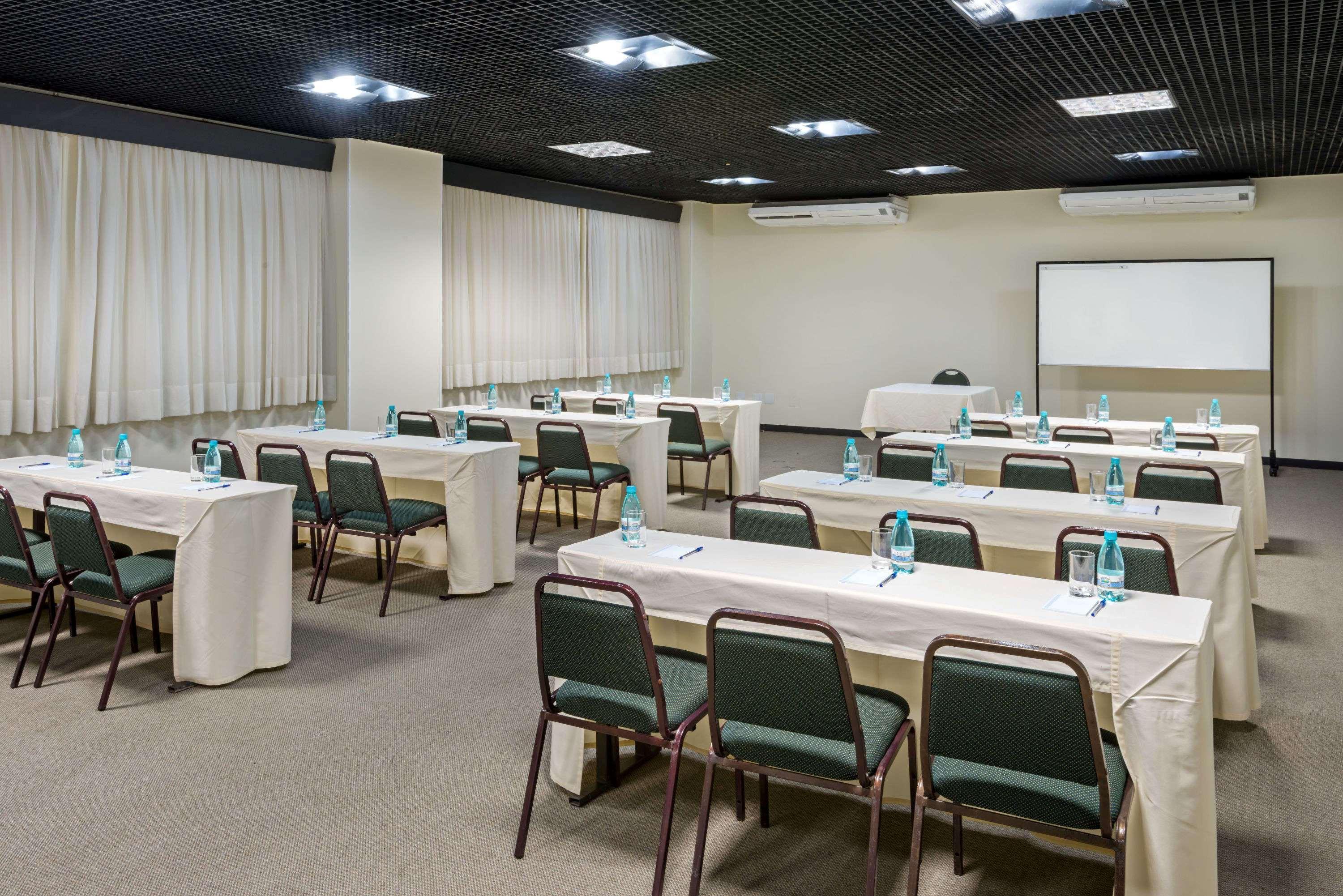 Wyndham Golden Foz Suites Foz do Iguacu Exterior photo