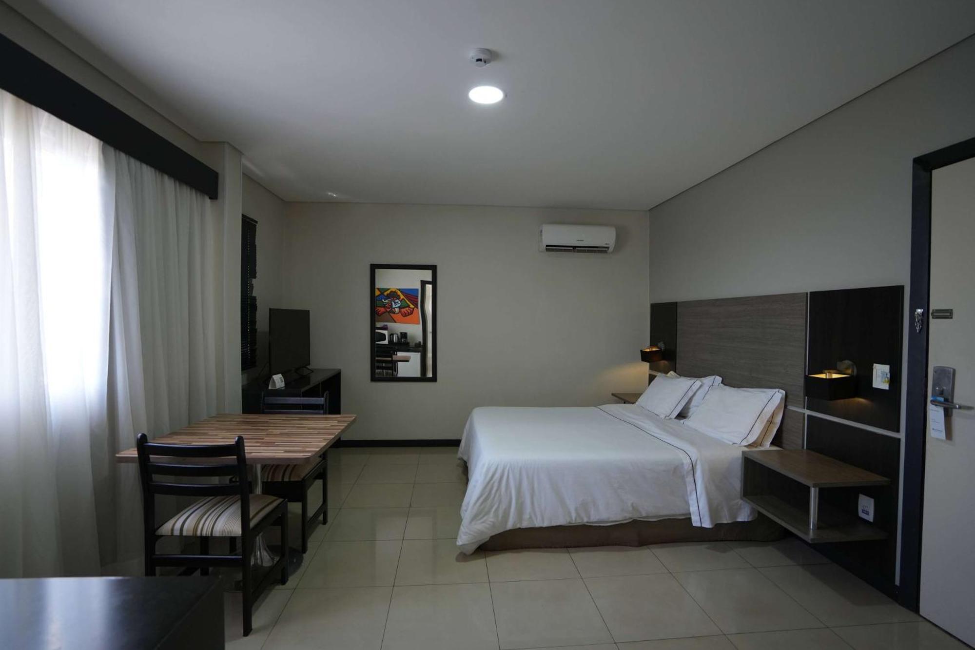 Wyndham Golden Foz Suites Foz do Iguacu Exterior photo